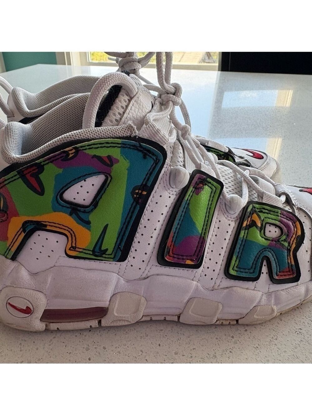 Nike Air “Peace, love and basketball” uptempo youth Sneakers